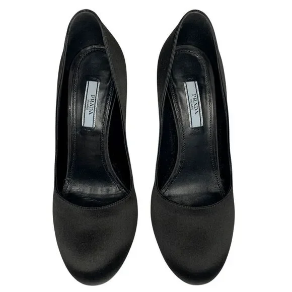 Prada Black Satin Red Lightning Bolt Pumps EU 37 Slip On Round Toe